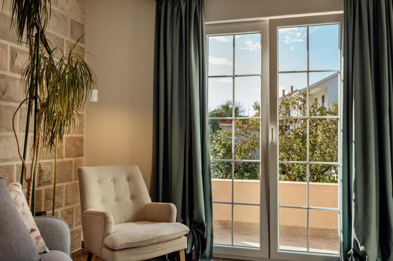 Stylish Mini-House With Garden & Beach Bijela Exterior foto